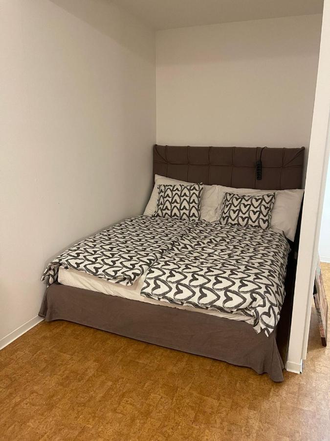City Centre Studio Базел Екстериор снимка